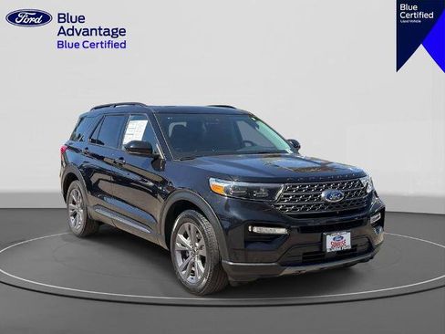 Certified 2023 Ford Explorer XLT w/ Equipment Group 202A AWD/4WD image 4
