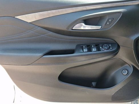 Certified 2024 Buick Envista Sport Touring w/ Convenience I Package FWD image 14