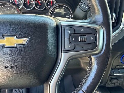 Used 2022 Chevrolet Silverado 1500 LTZ AWD/4WD image 17