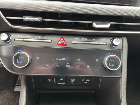 Used 2025 Hyundai Sonata SEL FWD image 18
