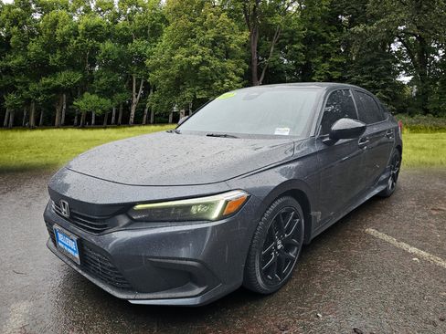 Used 2022 Honda Civic Sport image 3