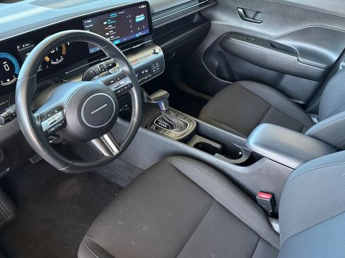 Used 2024 Hyundai Kona SEL FWD image 5