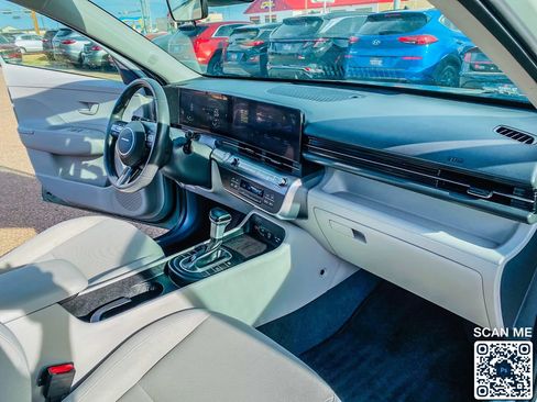 Used 2024 Hyundai Kona SEL FWD image 30