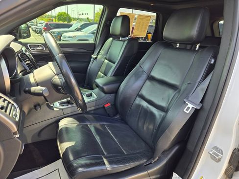 Used 2019 Jeep Grand Cherokee Limited w/ Luxury Group II AWD/4WD image 15