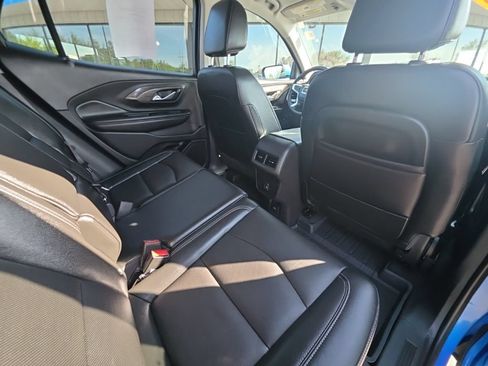 Used 2024 GMC Terrain SLT w/ LPO, Floor Liner Package AWD/4WD image 19