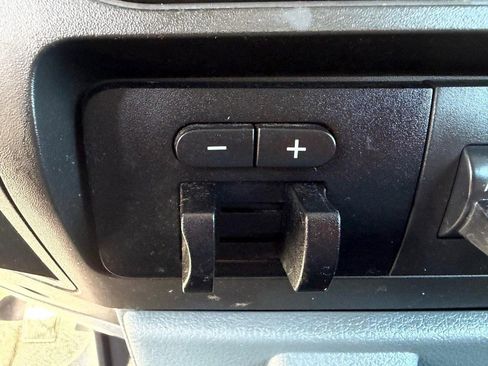 Used 2015 Ford F250 XL w/ Power Equipment Group image 49