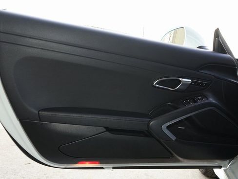 Used 2014 Porsche 911 Carrera RWD image 16
