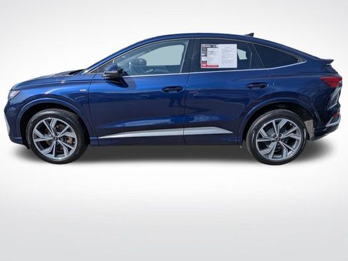 Used 2023 Audi Q4 e-tron Premium w/ Convenience Package image 2