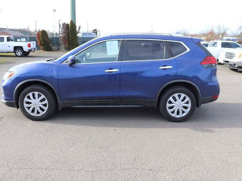 Used 2017 Nissan Rogue S w/ S Appearance Package image 8