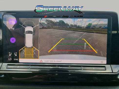 Used 2024 Volkswagen Atlas SEL Premium R-Line image 24