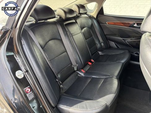 Used 2017 Kia Cadenza Premium w/ Luxury Package image 11