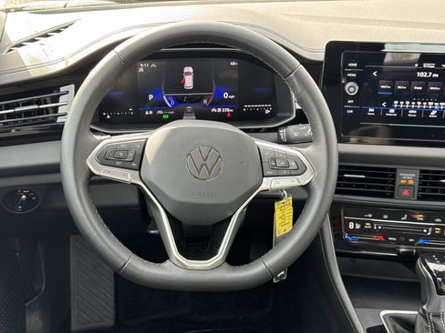 Certified 2025 Volkswagen Jetta S image 8