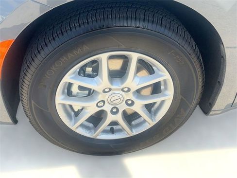 New 2025 Chrysler Pacifica Select image 11