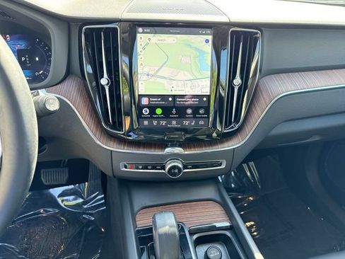 Certified 2024 Volvo XC60 B5 Plus w/ Protection Package Premier AWD/4WD image 15