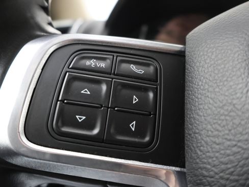 Used 2021 RAM 2500 Laramie AWD/4WD image 15