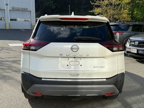 Used 2023 Nissan Rogue SV w/ SV Premium B Package AWD/4WD image 5