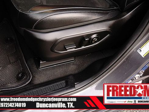 Used 2024 Jeep Grand Cherokee Altitude image 33