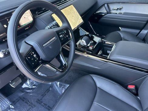 New 2026 Land Rover Range Rover Sport Dynamic SE AWD/4WD image 4