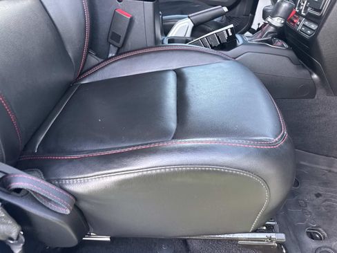 Used 2020 Jeep Wrangler Unlimited Rubicon AWD/4WD image 11