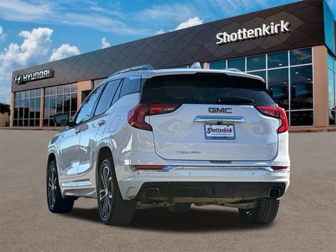 Used 2019 GMC Terrain Denali w/ Advanced Safety Package image 8