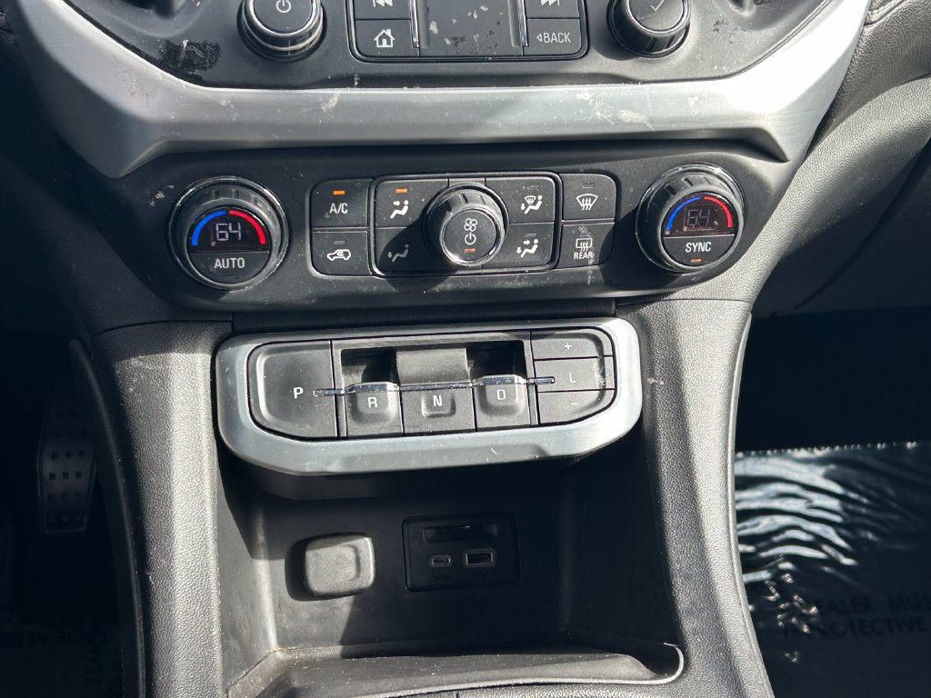 Used 2020 GMC Acadia SLT FWD image 21