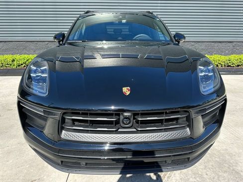 Used 2026 Porsche Macan AWD/4WD image 8