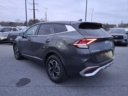 Used 2024 Kia Sportage LX image 7