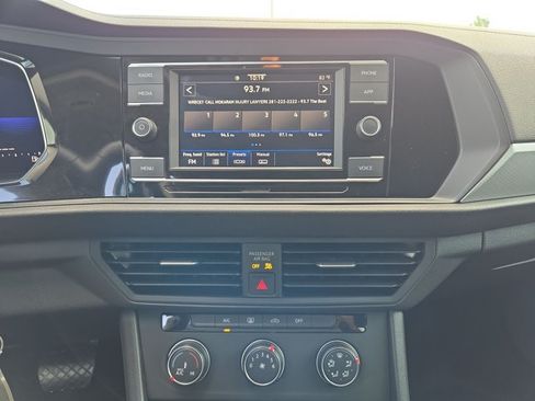 Used 2022 Volkswagen Jetta S FWD image 13