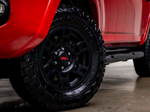 Used 2023 Toyota 4Runner SR5 Premium w/ Moonroof Package image 20