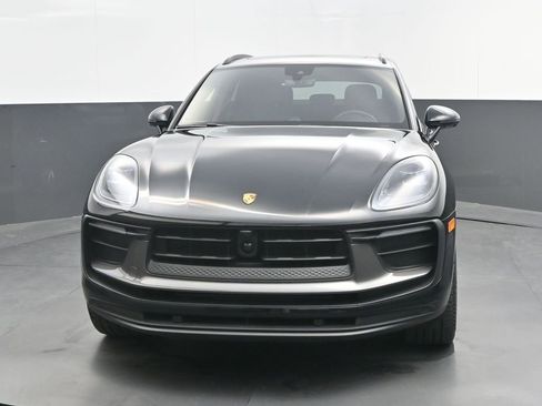 Certified 2024 Porsche Macan Turbo image 10