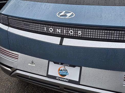 Used 2024 Hyundai Ioniq 5 Limited AWD/4WD image 13