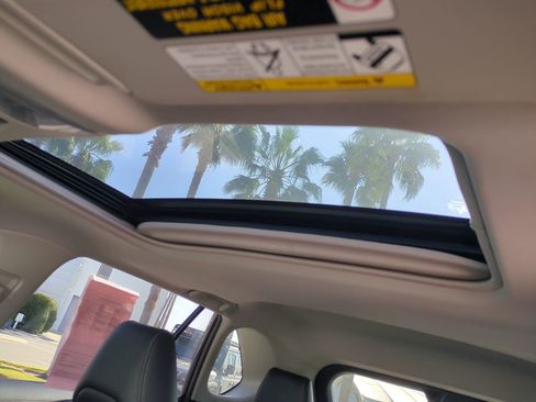 Used 2020 Toyota RAV4 Limited image 18