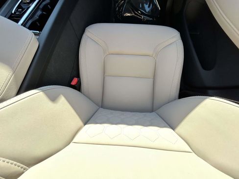 New 2026 Volvo XC60 T8 Plus w/ Protection Package Premier AWD/4WD image 16