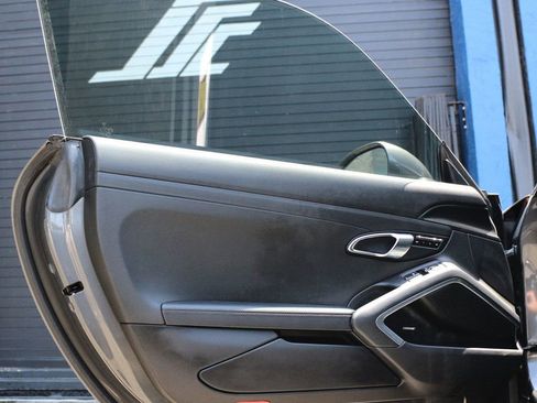 Used 2015 Porsche 911 Carrera image 15