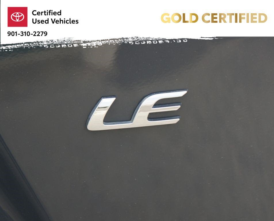 Used 2024 Toyota Corolla LE w/ LE Premium Package FWD image 18