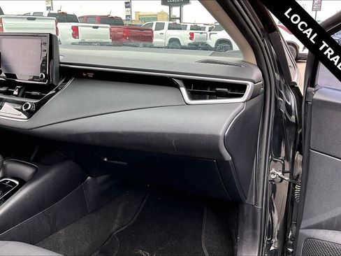 Used 2022 Toyota Corolla LE image 24