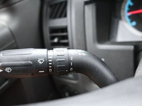 Used 2010 Ford Escape XLT FWD image 25