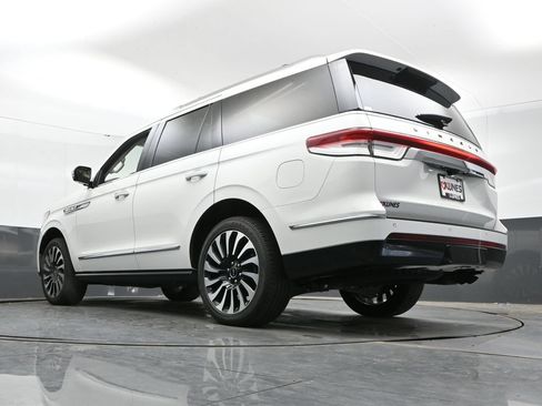Used 2022 Lincoln Navigator Black Label AWD/4WD image 47