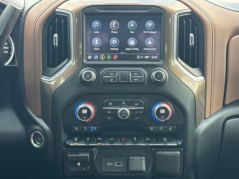 Used 2022 Chevrolet Silverado 2500 High Country w/ Z71 Off-Road Package AWD/4WD image 23
