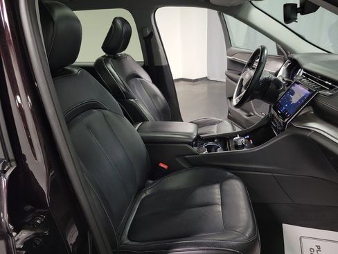 Used 2022 Jeep Grand Cherokee L Limited image 23