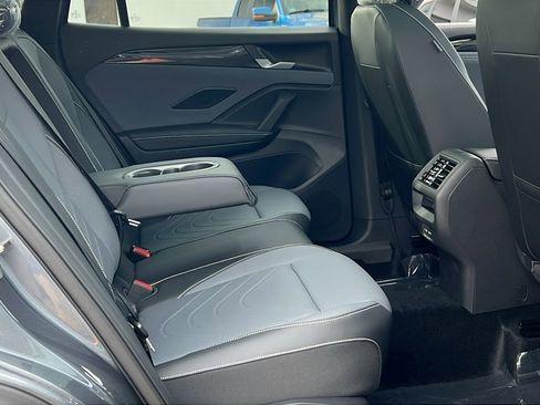 New 2026 Volkswagen Tiguan SE R-Line image 13