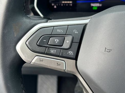 Used 2022 Volkswagen Jetta SE w/ Panoramic Sunroof Package image 25