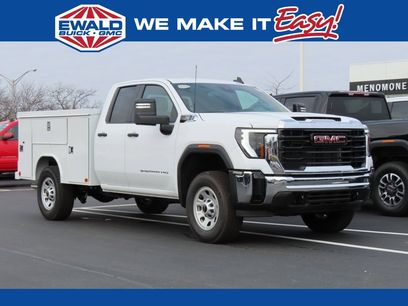 New 2024 GMC Sierra 3500 Pro w/ Convenience Package