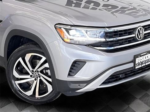 Used 2022 Volkswagen Atlas Cross Sport SEL image 29