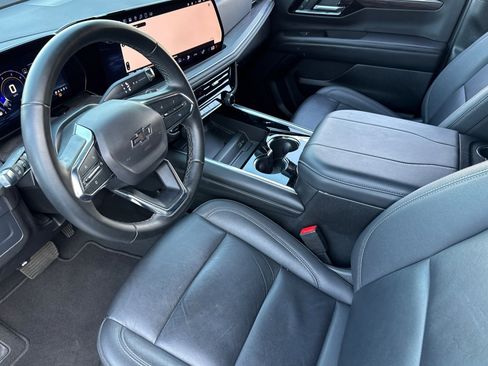 Used 2025 Chevrolet Tahoe Z71 image 11