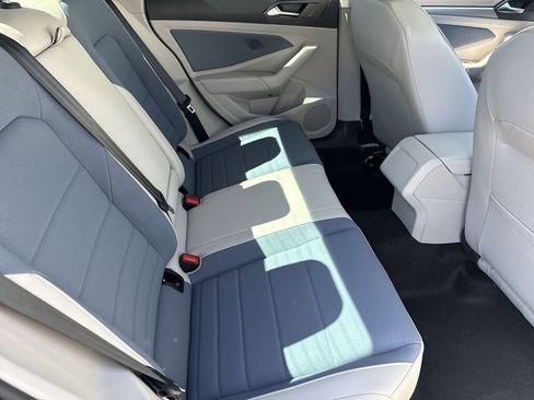 New 2026 Volkswagen Jetta SE image 9