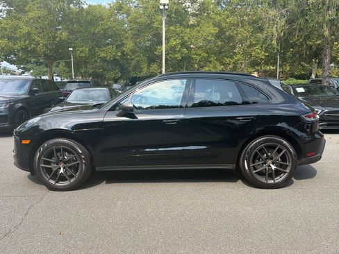 Used 2024 Porsche Macan AWD/4WD image 2