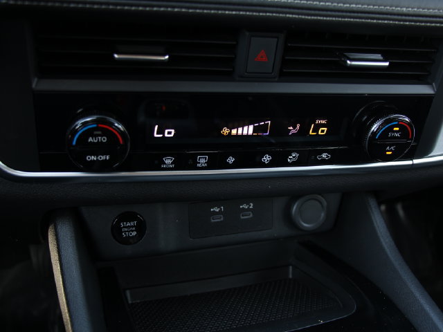 Certified 2024 Nissan Rogue SV AWD/4WD image 22