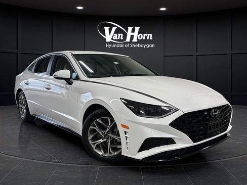 Used 2023 Hyundai Sonata SEL w/ Preferred Accessory Package FWD image 1