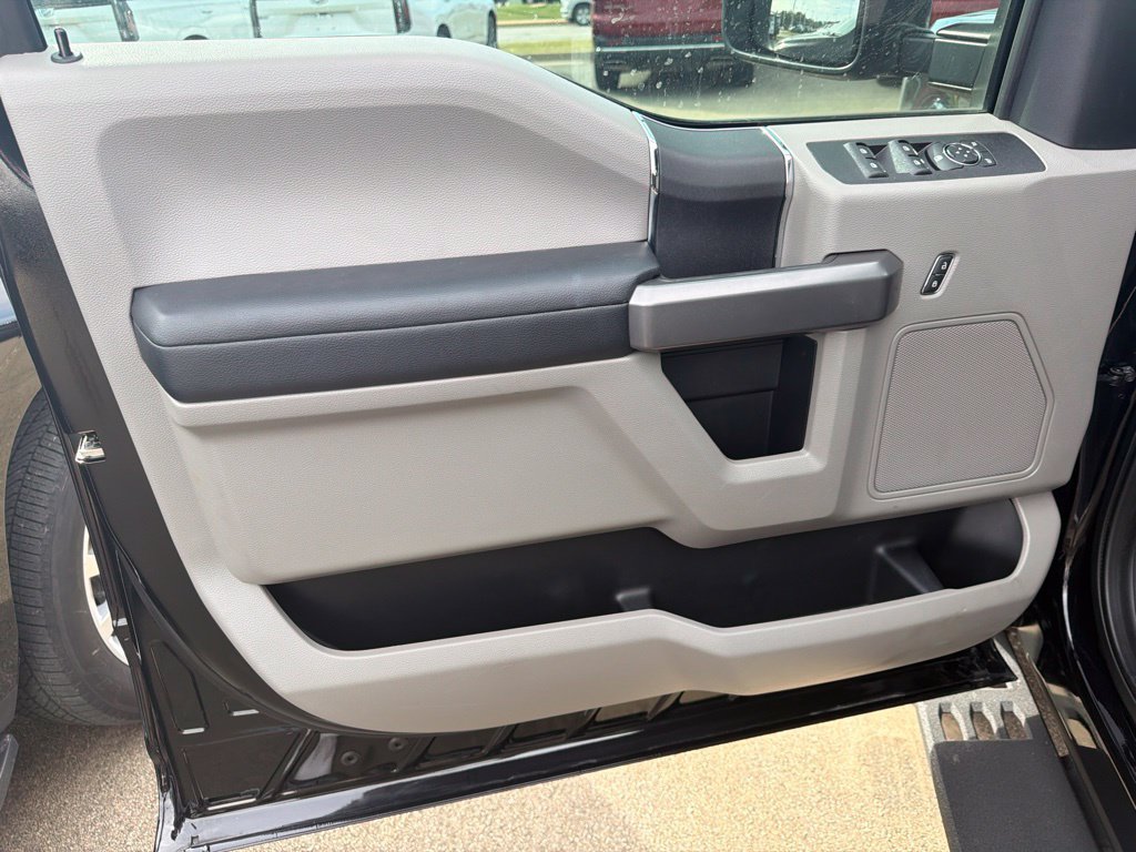 Used 2020 Ford F250 XLT w/ Tremor Off-Road Package AWD/4WD image 12